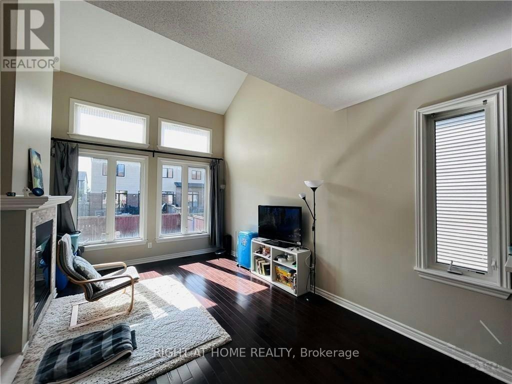 105 Nutting Crescent, Ottawa, ON, K4M 0C3 - 4