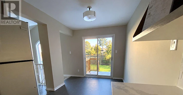 111 Cedarock Drive, Ottawa, ON, K2M 2H5 - 5