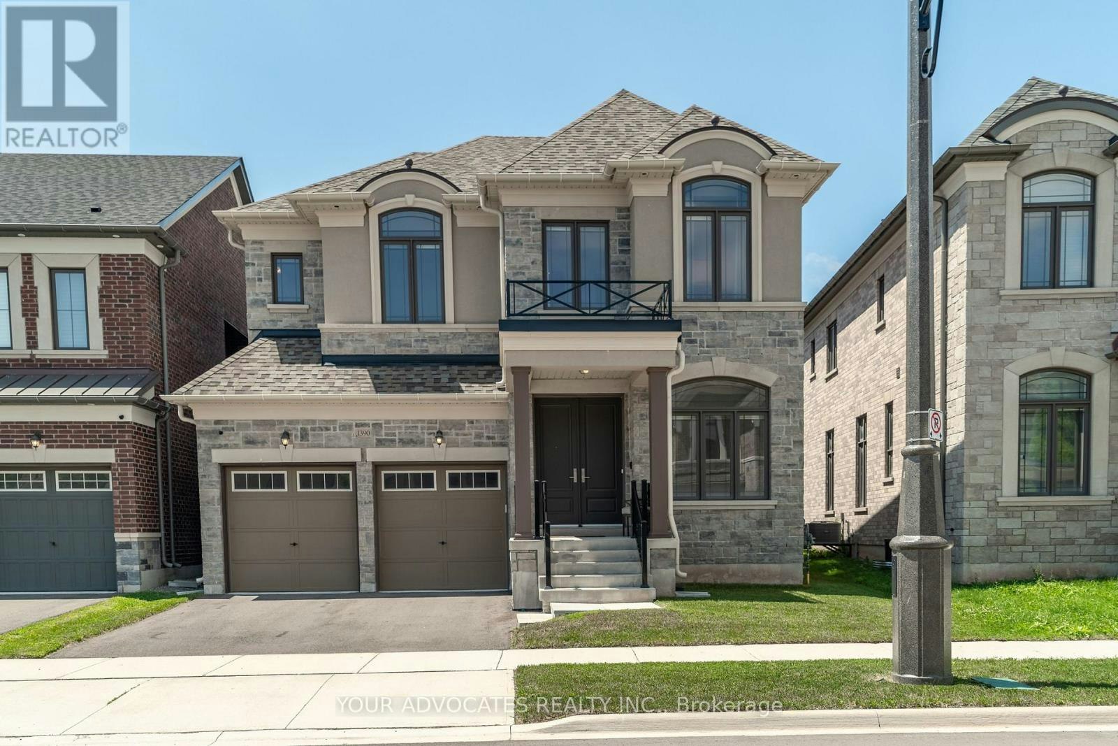 1390 Queens Plate Road, Oakville, ON, L6M 5L4