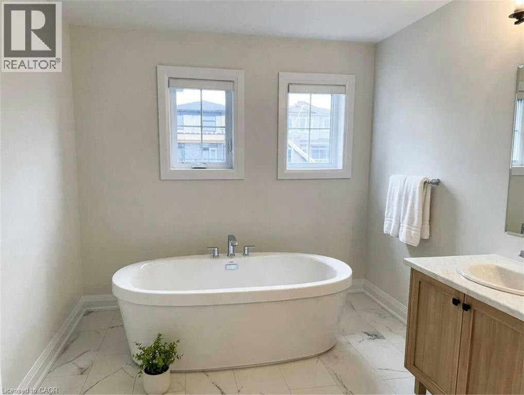 Upper-348 Canada Plum Street, Waterloo, ON, N2K 0H9 - 12