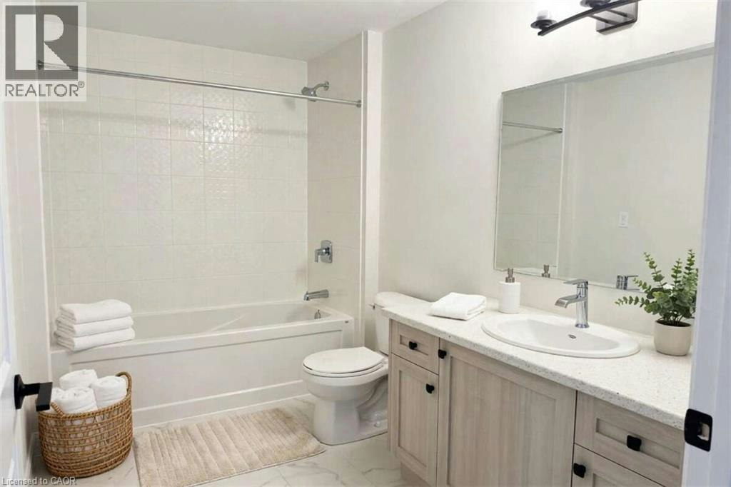 Upper-348 Canada Plum Street, Waterloo, ON, N2K 0H9 - 15