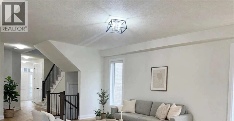 Upper-348 Canada Plum Street, Waterloo, ON, N2K 0H9 - 7