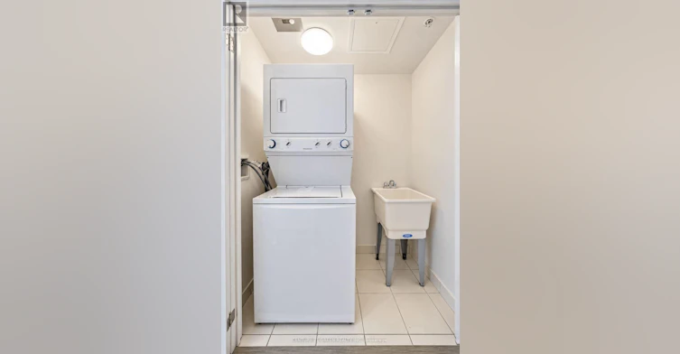 611-11611 Yonge Street, Richmond Hill, ON, L4E 3N8 - 19