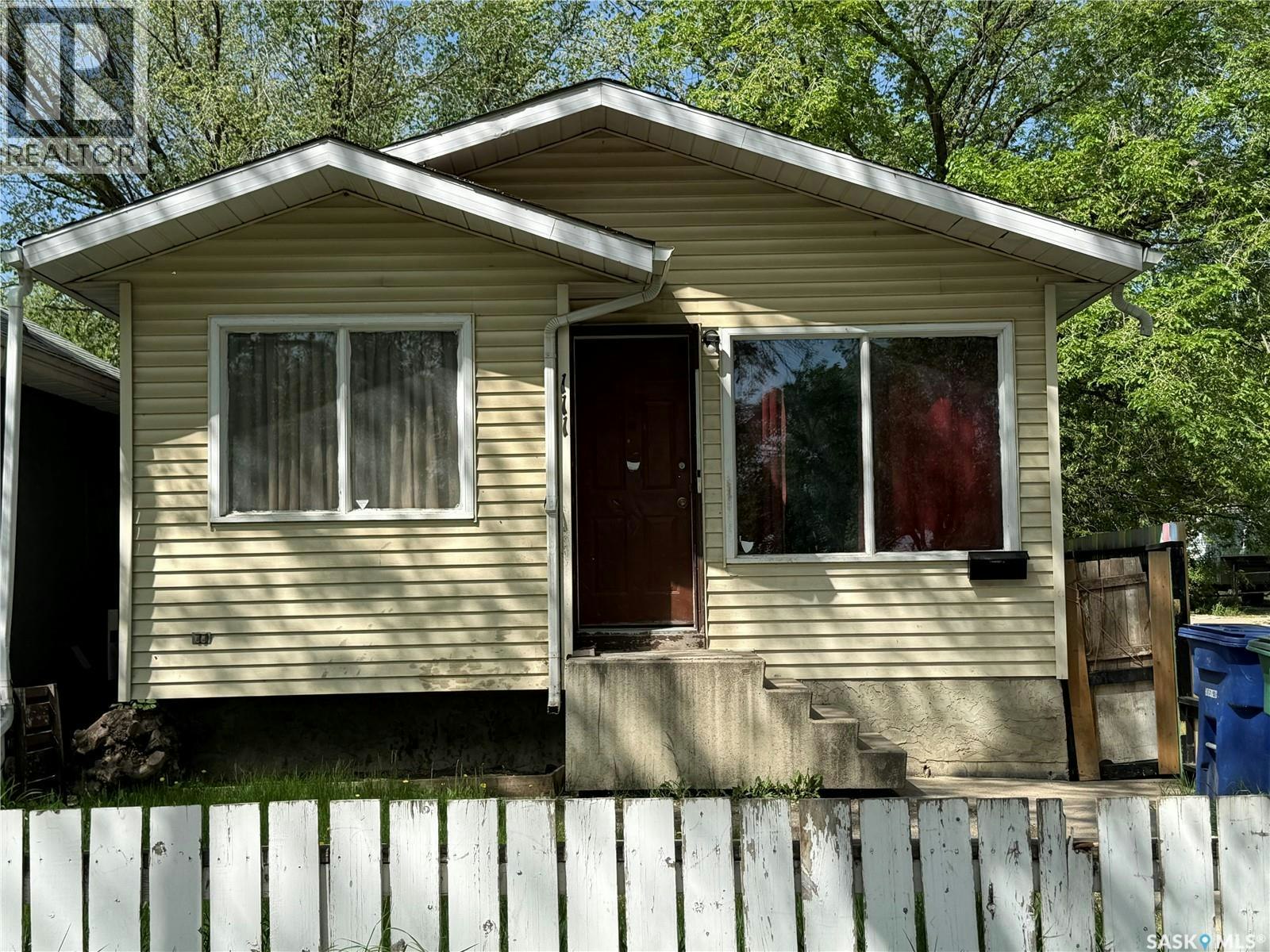 111 M Avenue S, Saskatoon, SK, S7M 2K1