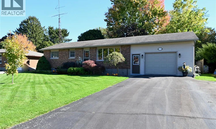 15 Hillsdale Avenue