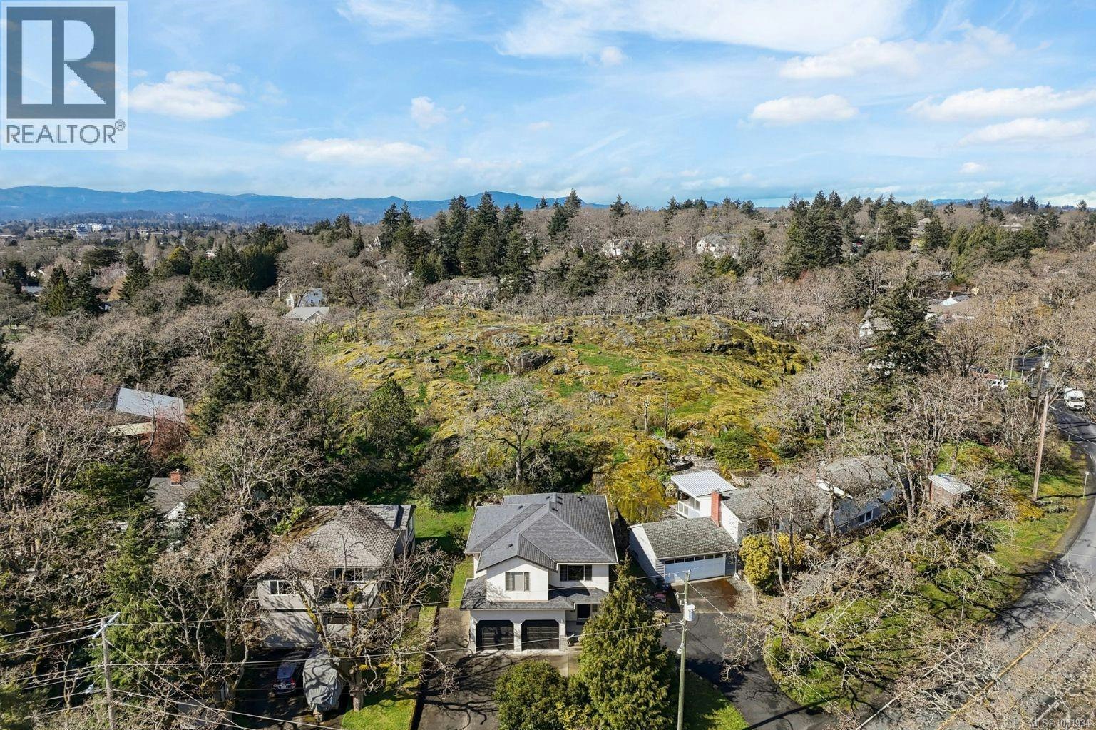 1280 Oakmount Road - 2