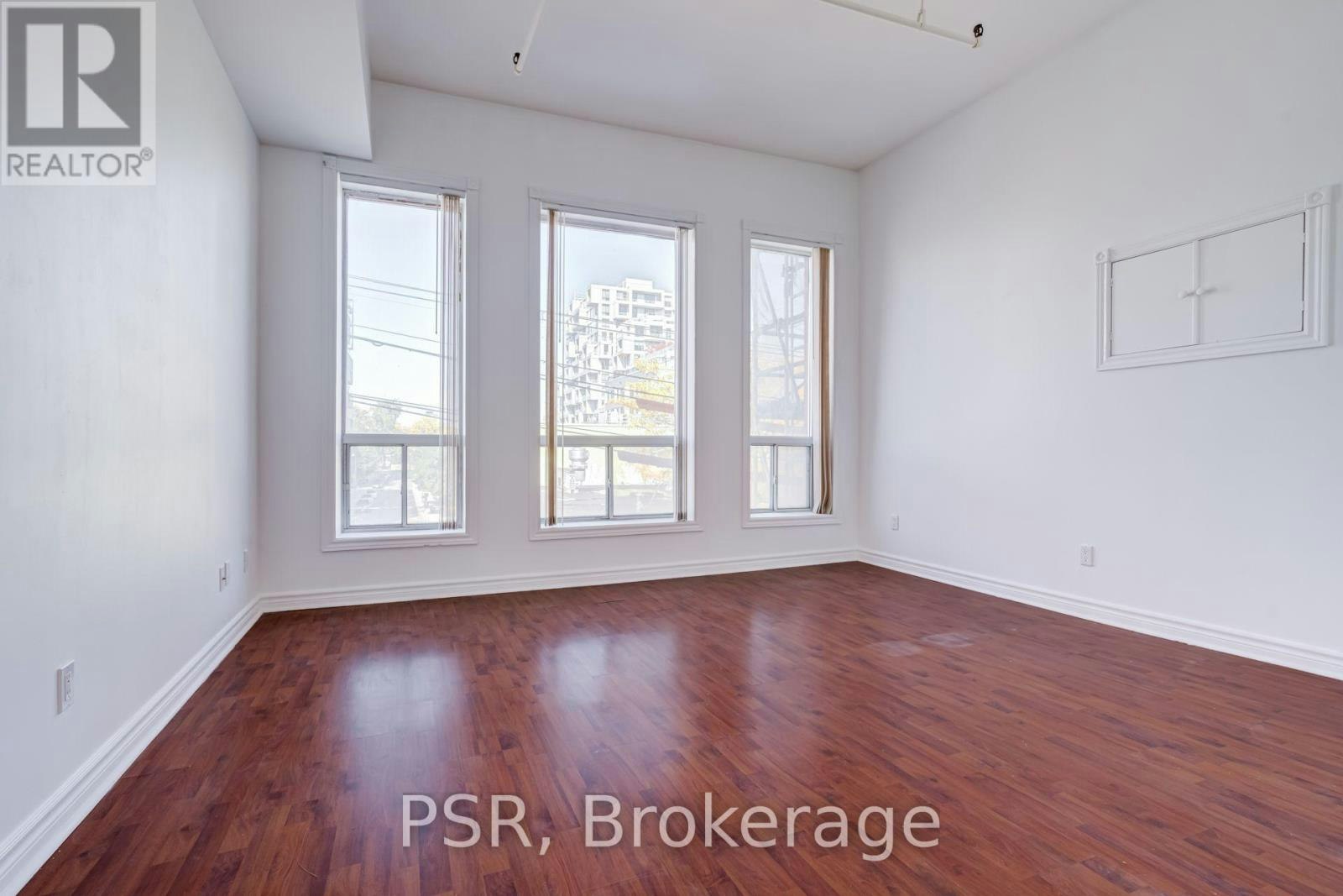 3RD FLOOR-493 Queen Street W, Toronto, ON, M5V 2B4