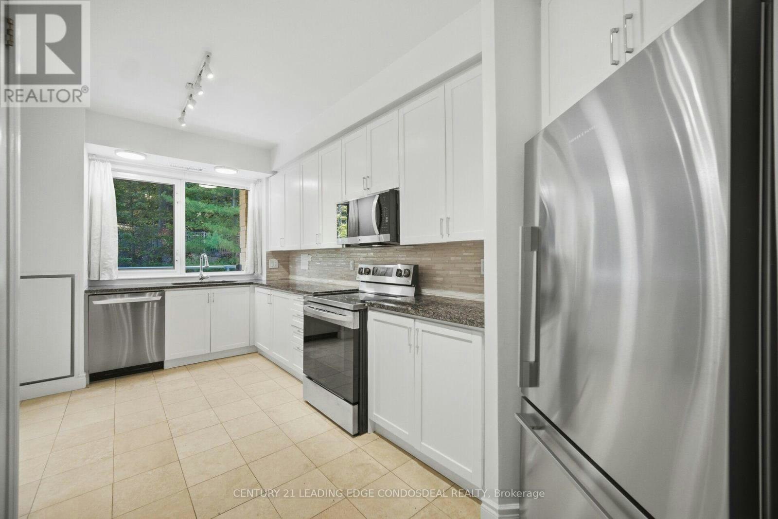 322-11 William Carson Crescent, Toronto, ON, M2P 2G1 - 26
