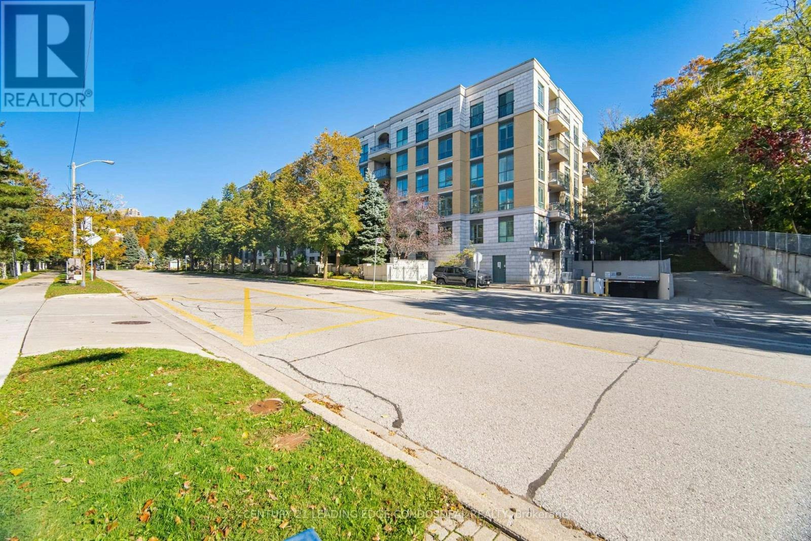 322-11 William Carson Crescent, Toronto, ON, M2P 2G1 - 3