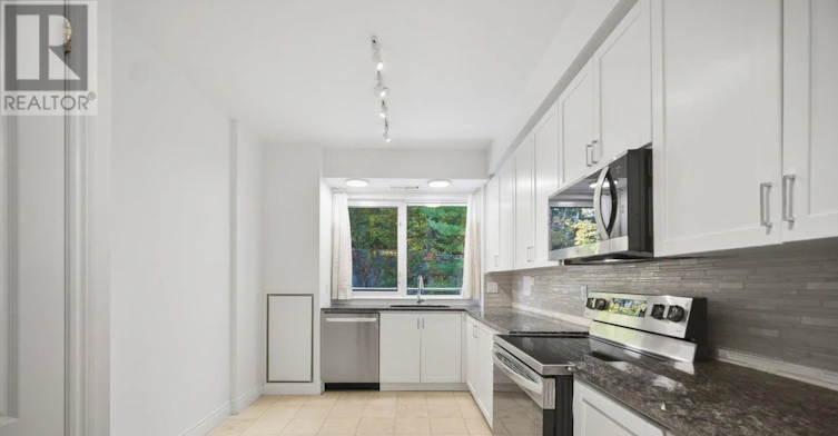 322-11 William Carson Crescent, Toronto, ON, M2P 2G1 - 28