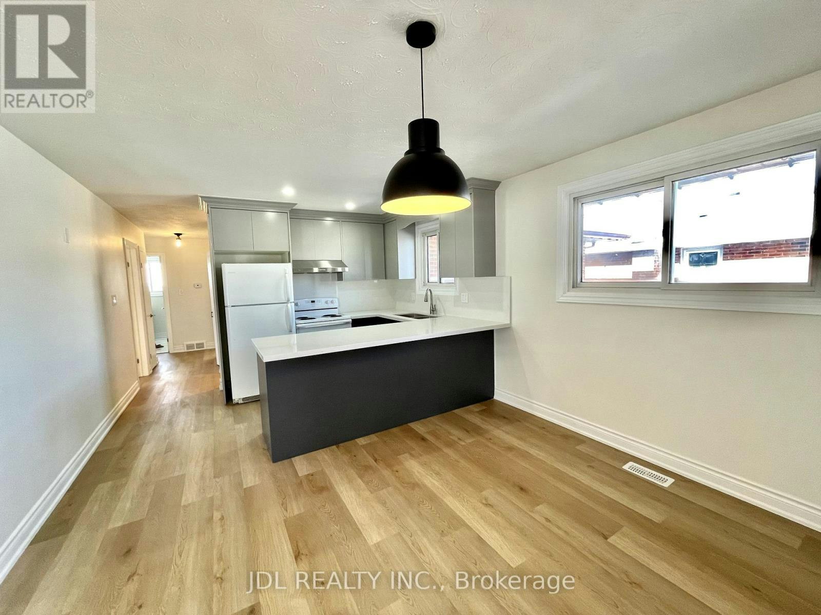 MAIN-38 Grandview Street S, Oshawa, ON, L1H 7C4 - 5