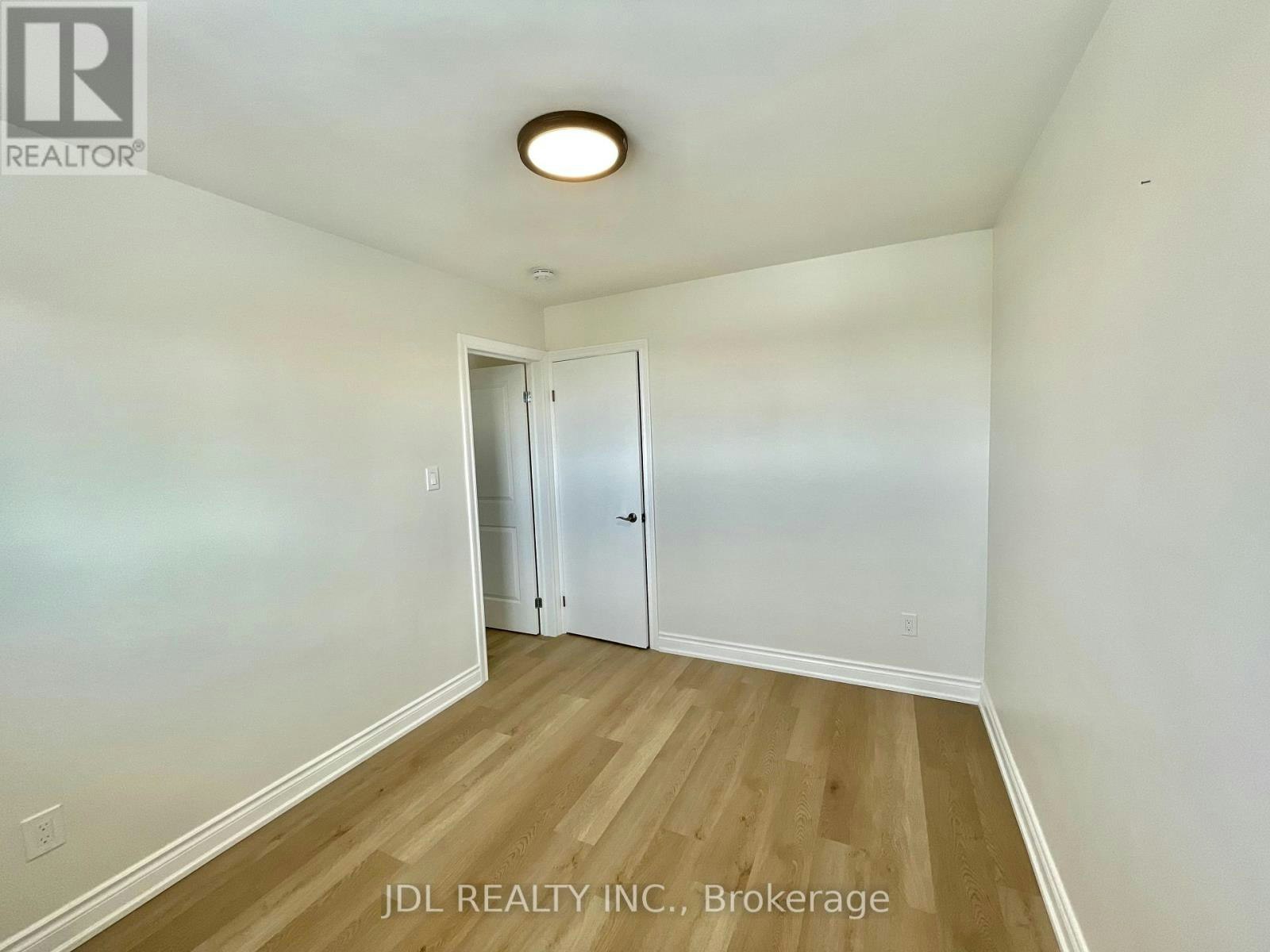 MAIN-38 Grandview Street S, Oshawa, ON, L1H 7C4 - 20