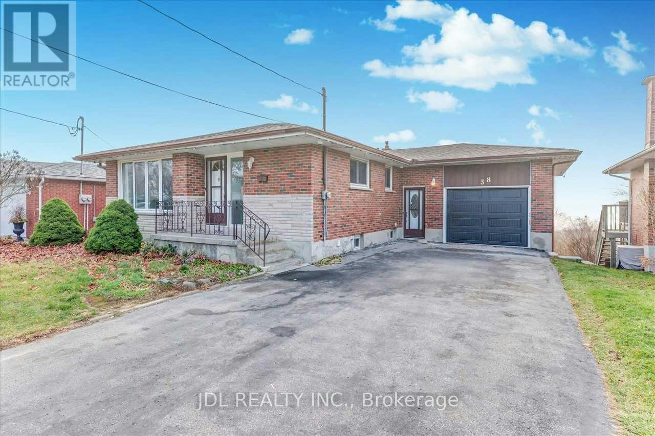 MAIN-38 Grandview Street S, Oshawa, ON, L1H 7C4 - 3