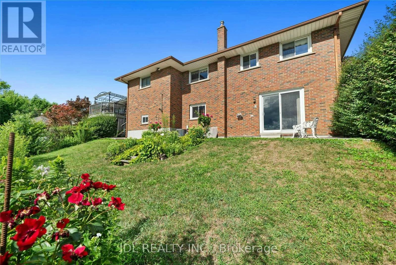MAIN-38 Grandview Street S, Oshawa, ON, L1H 7C4 - 24