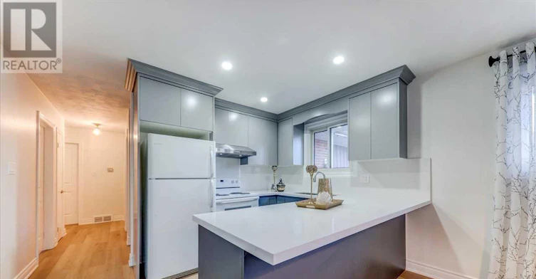 MAIN-38 Grandview Street S, Oshawa, ON, L1H 7C4 - 7