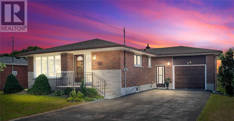 MAIN-38 Grandview Street S, Oshawa, ON, L1H 7C4