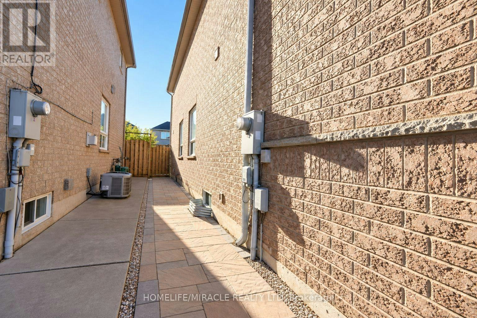 7683 Doverwood Drive, Mississauga, ON, L5N 8J1 - 44