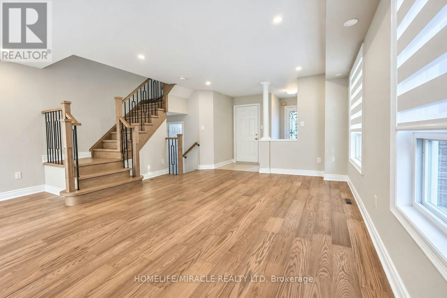 7683 Doverwood Drive, Mississauga, ON, L5N 8J1 - 8