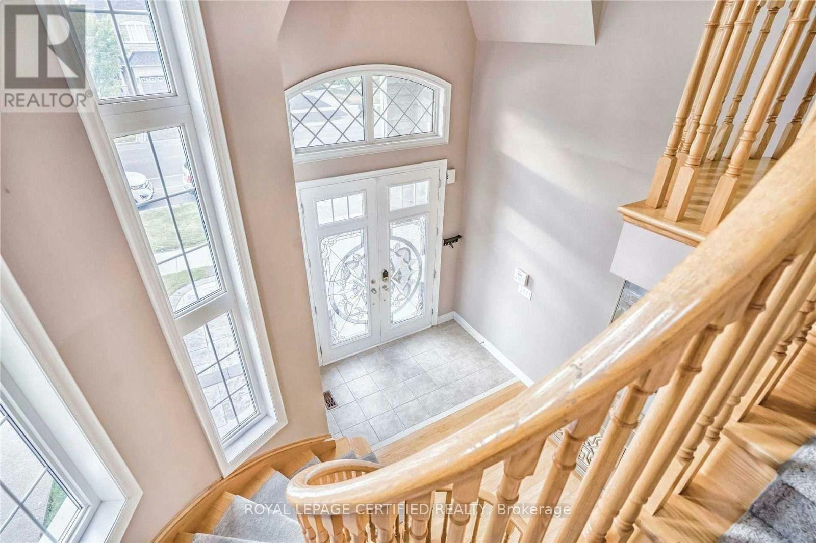 3274 Erin Centre Boulevard, Mississauga, ON, L5M 0K9 - 5