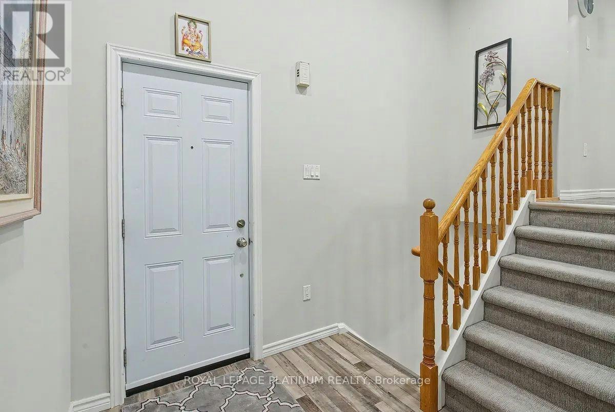 297-60 Barondale Drive, Mississauga, ON, L4Z 3N8 - 3