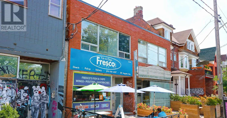 C-201 Augusta Avenue, Toronto, ON, M5T 2L4 - 2