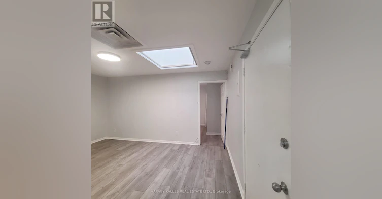 C-201 Augusta Avenue, Toronto, ON, M5T 2L4 - 7