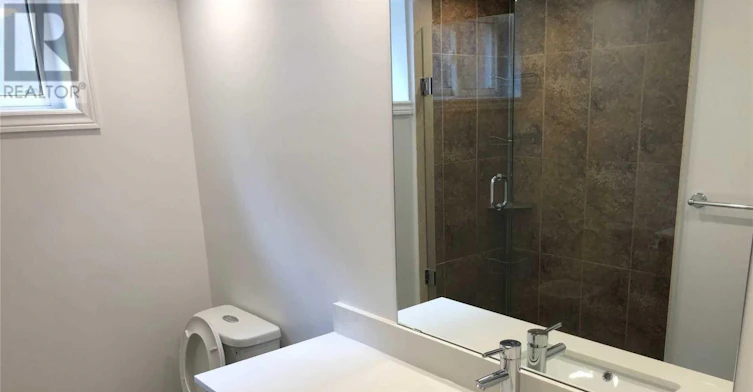 BSMT-30 Hazelnut Crescent, Toronto, ON, M2J 4W3 - 9