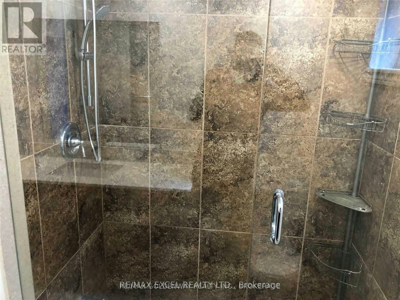 BSMT-30 Hazelnut Crescent, Toronto, ON, M2J 4W3 - 10