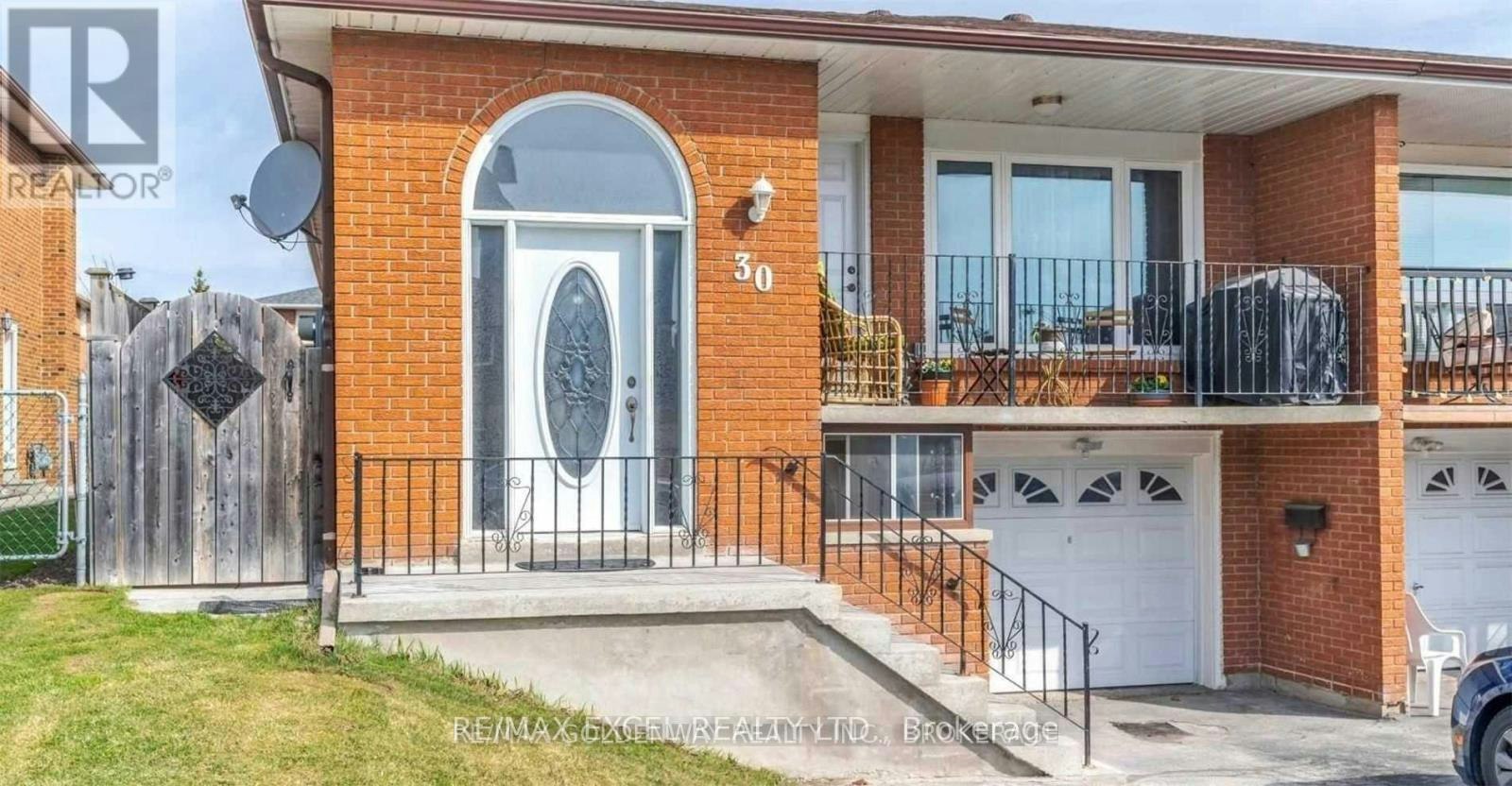 BSMT-30 Hazelnut Crescent, Toronto, ON, M2J 4W3 - 12