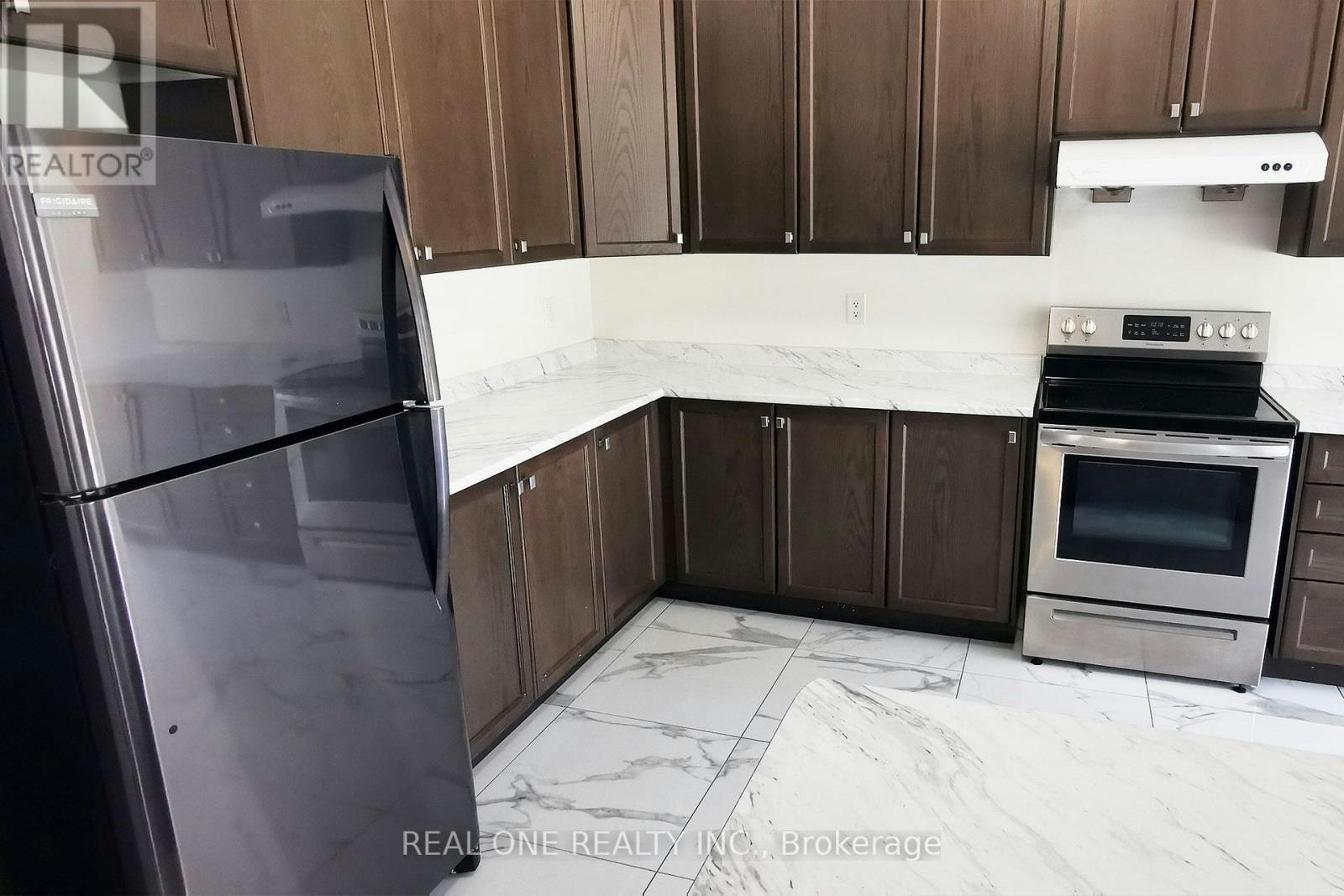 51 Kavanagh Avenue, East Gwillimbury, ON, L9N 0P5 - 16