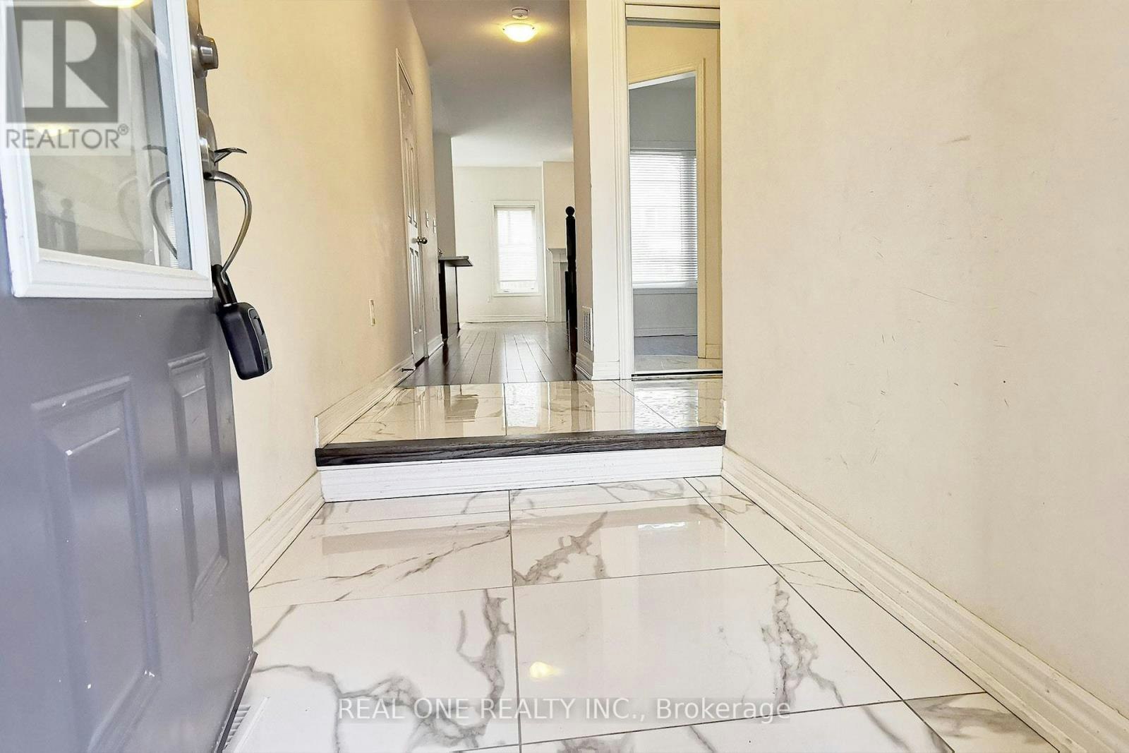 51 Kavanagh Avenue, East Gwillimbury, ON, L9N 0P5 - 6