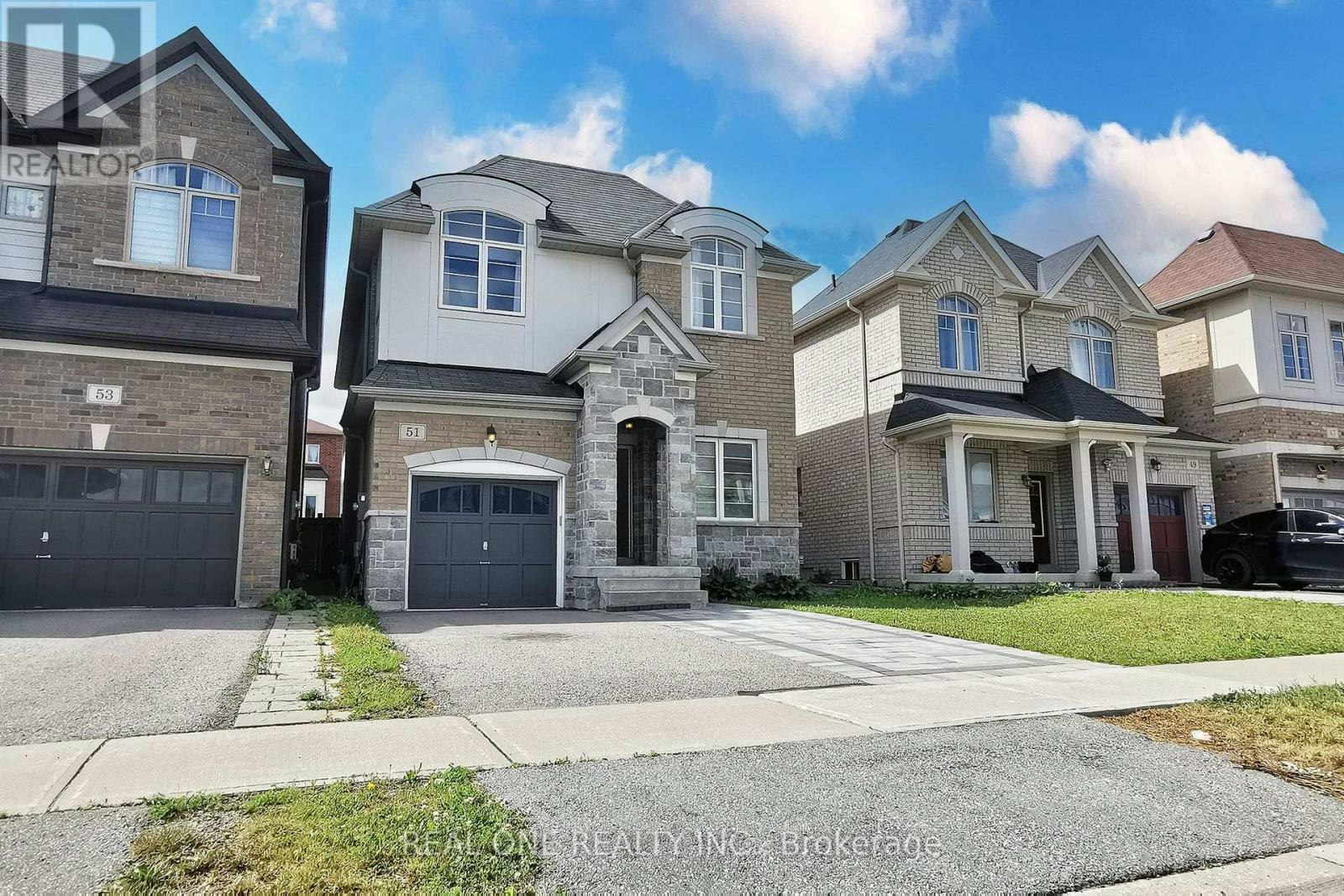 51 Kavanagh Avenue, East Gwillimbury, ON, L9N 0P5 - 2