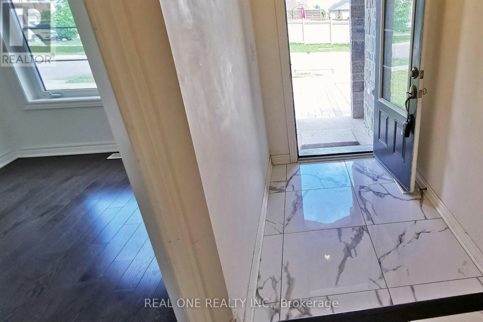 51 Kavanagh Avenue, East Gwillimbury, ON, L9N 0P5 - 9