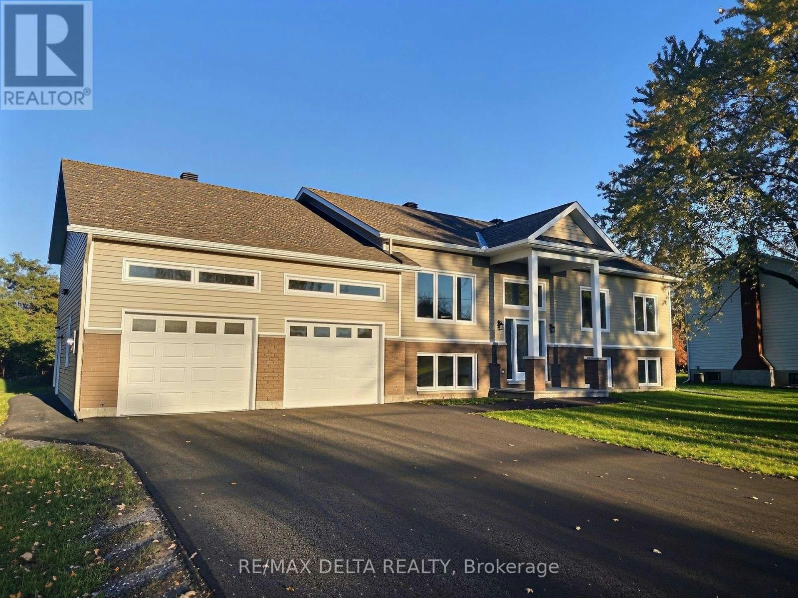1025 Quigley Hill Road, Cumberland, ON, K4C 1H2