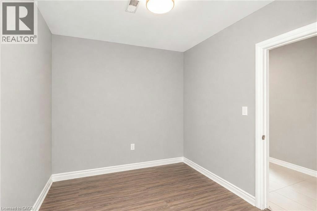 B-70 Palace Street, Brantford, ON, N3T 3X1 - 19