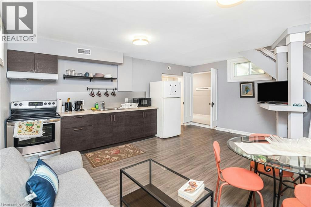 B-70 Palace Street, Brantford, ON, N3T 3X1 - 11
