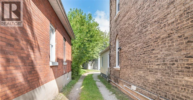 B-70 Palace Street, Brantford, ON, N3T 3X1 - 3