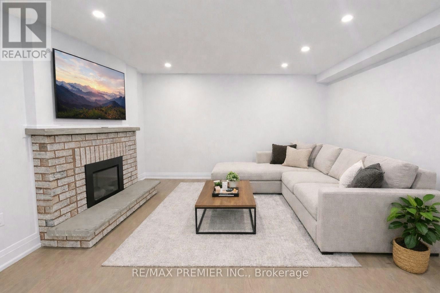 115 Mapes Avenue, Vaughan, ON, L4L 8R9 - 4