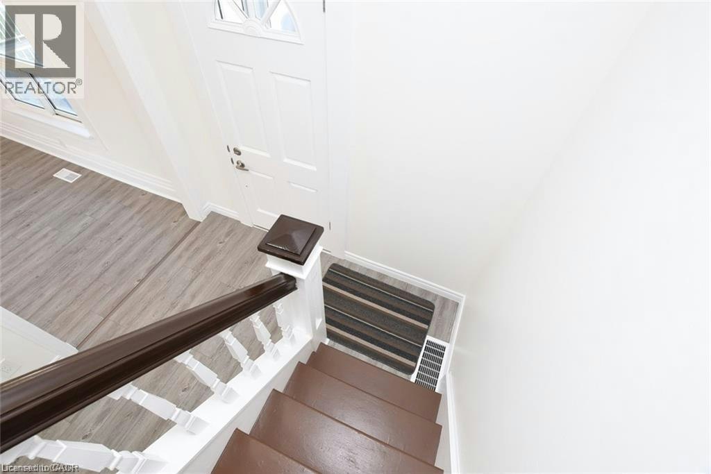 26 Fairview Avenue, Hamilton, ON, L8L 7B4 - 7