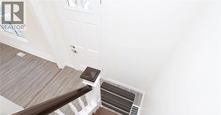 26 Fairview Avenue, Hamilton, ON, L8L 7B4 - 7
