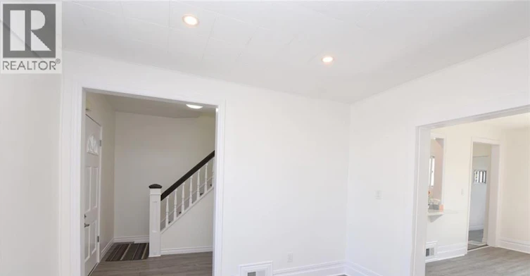 26 Fairview Avenue, Hamilton, ON, L8L 7B4 - 10