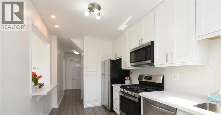 26 Fairview Avenue, Hamilton, ON, L8L 7B4 - 17
