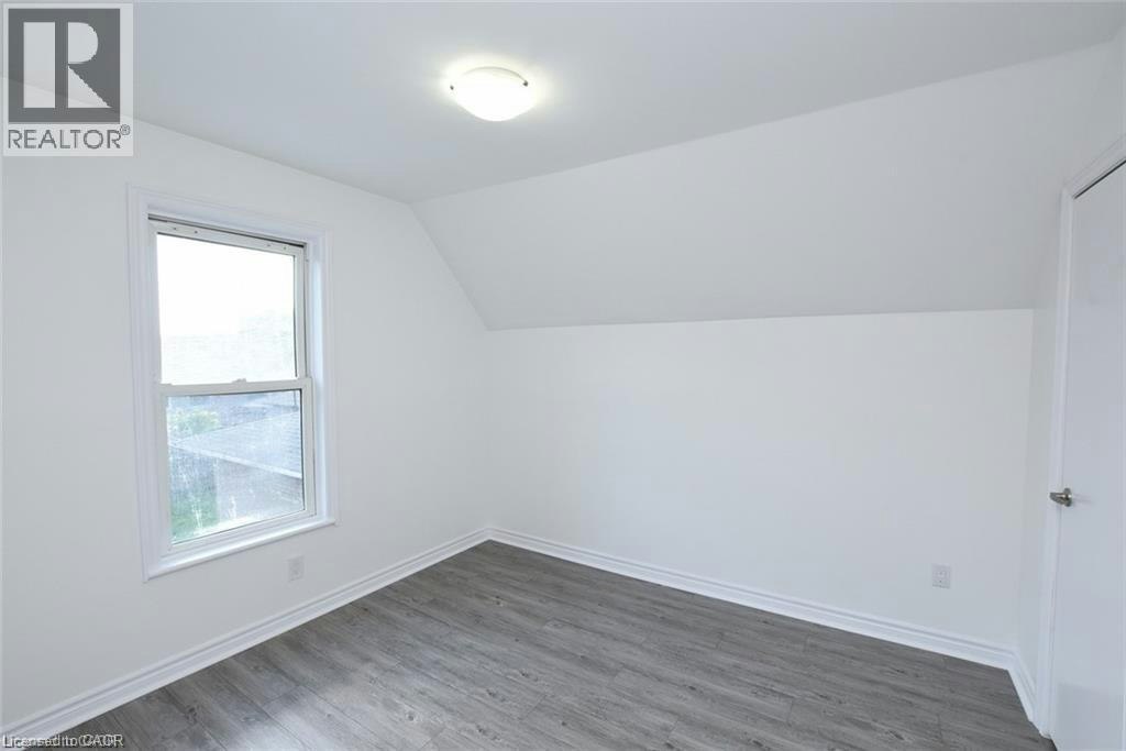 26 Fairview Avenue, Hamilton, ON, L8L 7B4 - 21