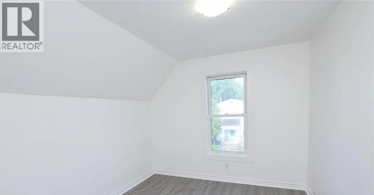 26 Fairview Avenue, Hamilton, ON, L8L 7B4 - 20