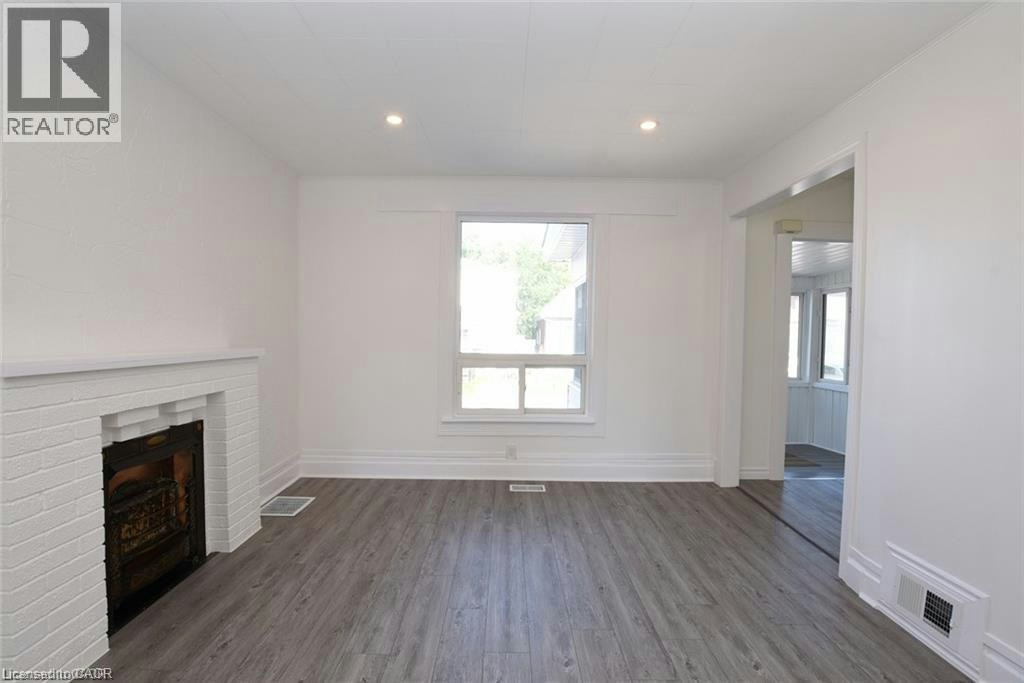 26 Fairview Avenue, Hamilton, ON, L8L 7B4 - 11