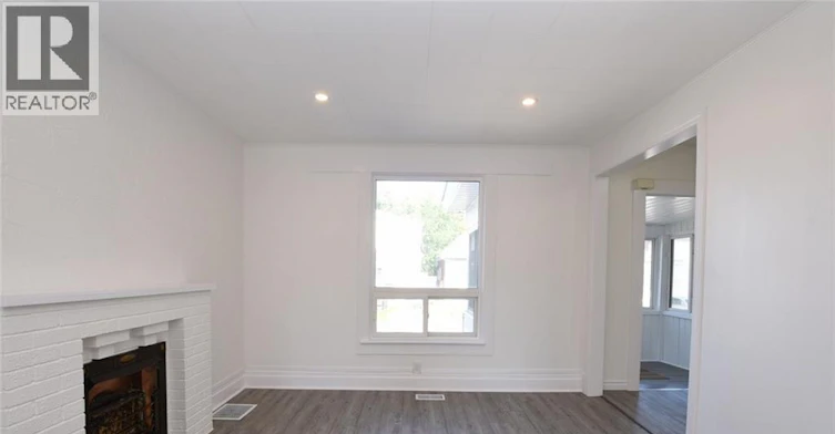 26 Fairview Avenue, Hamilton, ON, L8L 7B4 - 11