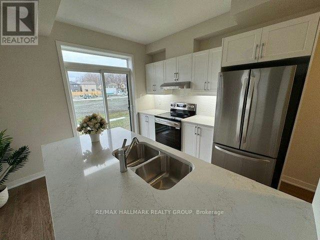 521 Galanthus Walk, Ottawa, ON, K2W 0N3 - 7