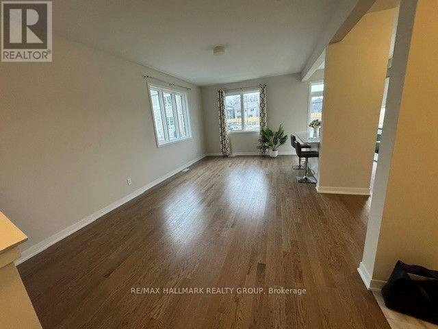 521 Galanthus Walk, Ottawa, ON, K2W 0N3 - 4