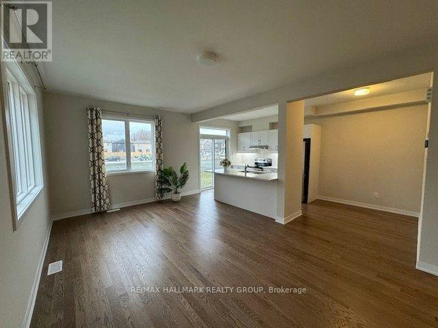 521 Galanthus Walk, Ottawa, ON, K2W 0N3 - 6