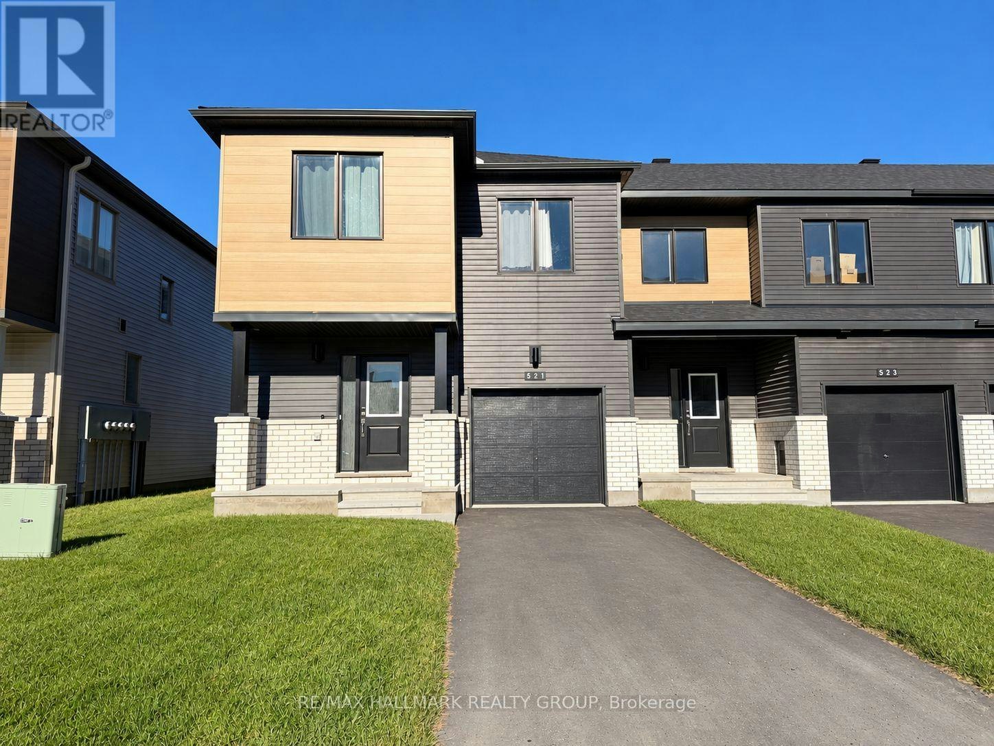 521 Galanthus Walk, Ottawa, ON, K2W 0N3